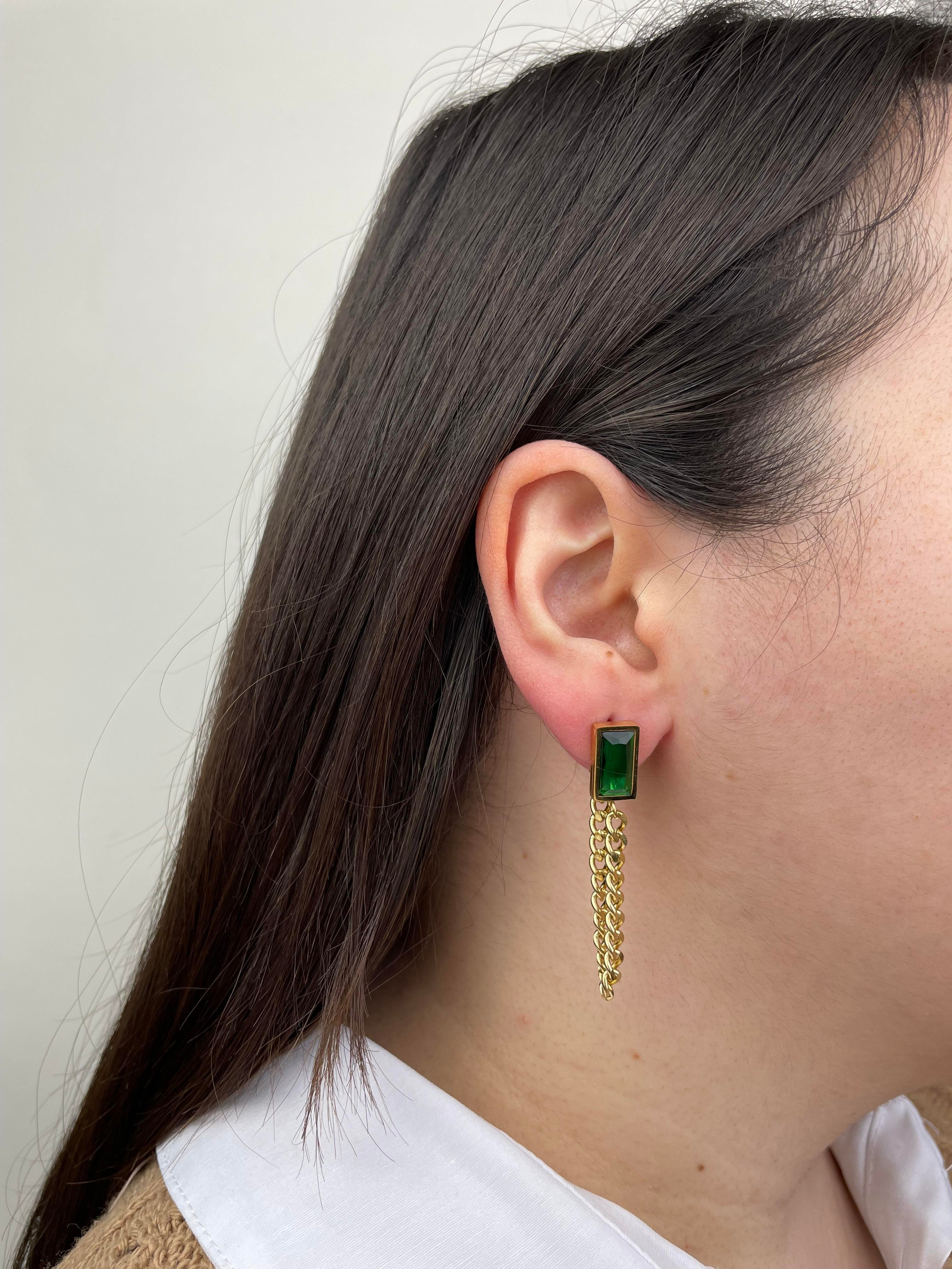 Tüm sezonun trend kolyeleri ve uzun süre kullanabileceğiniz kolyelerimiz sizlerle