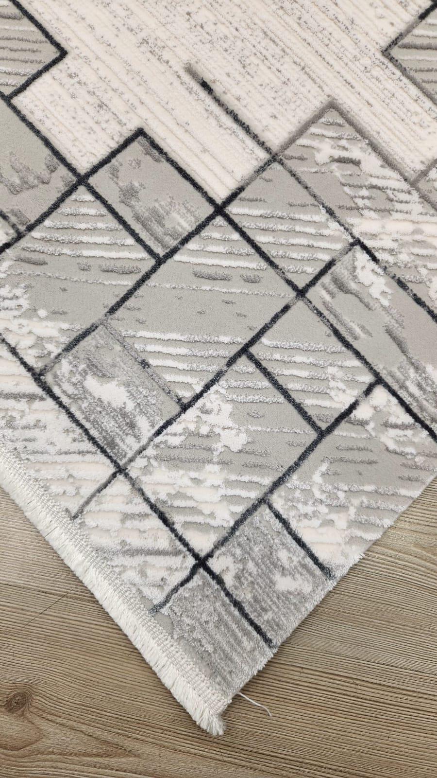 Piraye 1081 %100 Akrilik İplik Gri Renk Minimalist Saçaklı Geometrik Bordürlü Halı