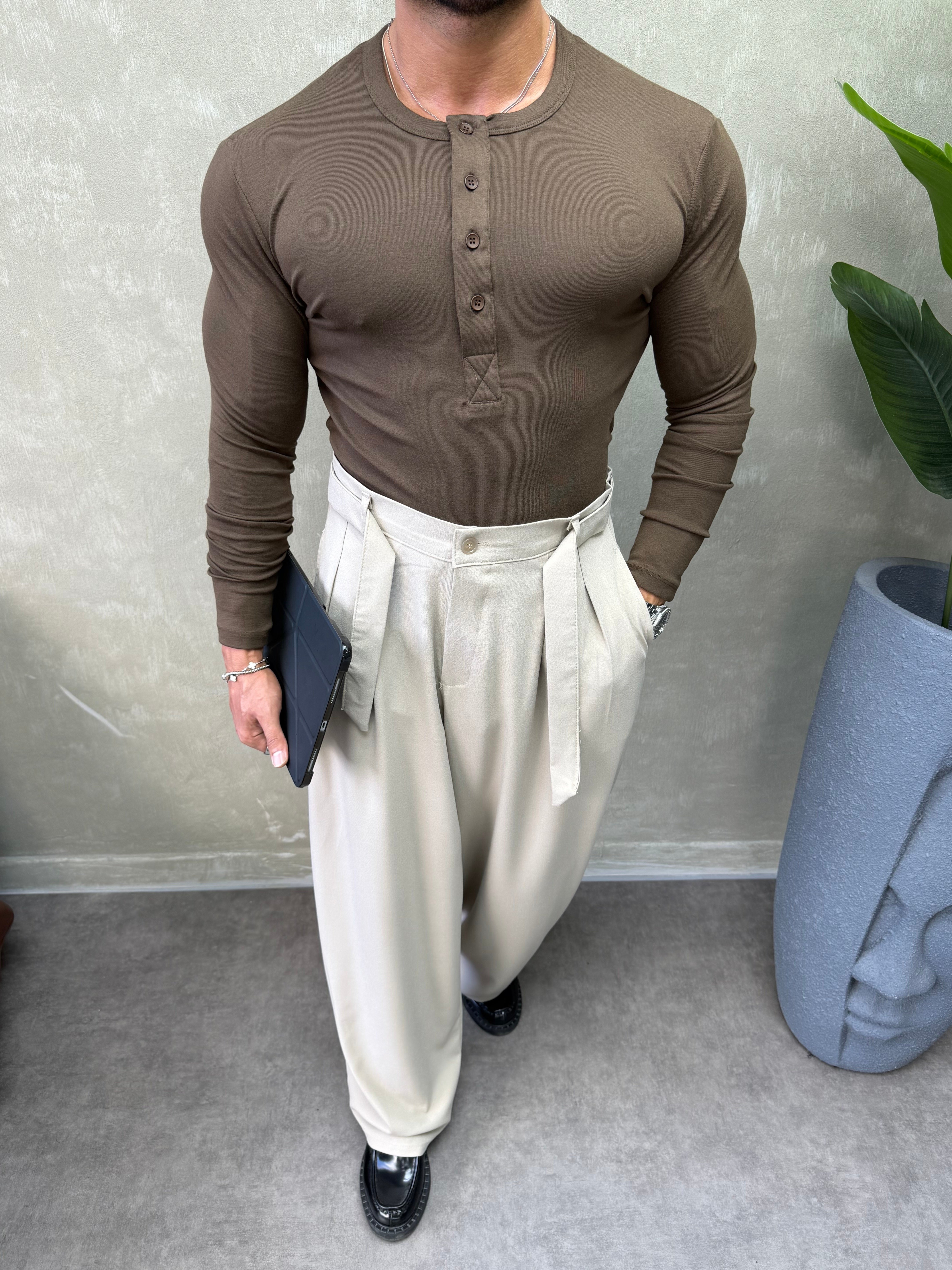 HENLEY YAKA UZUN KOLLU T-SHİRT KAHVERENGİ 