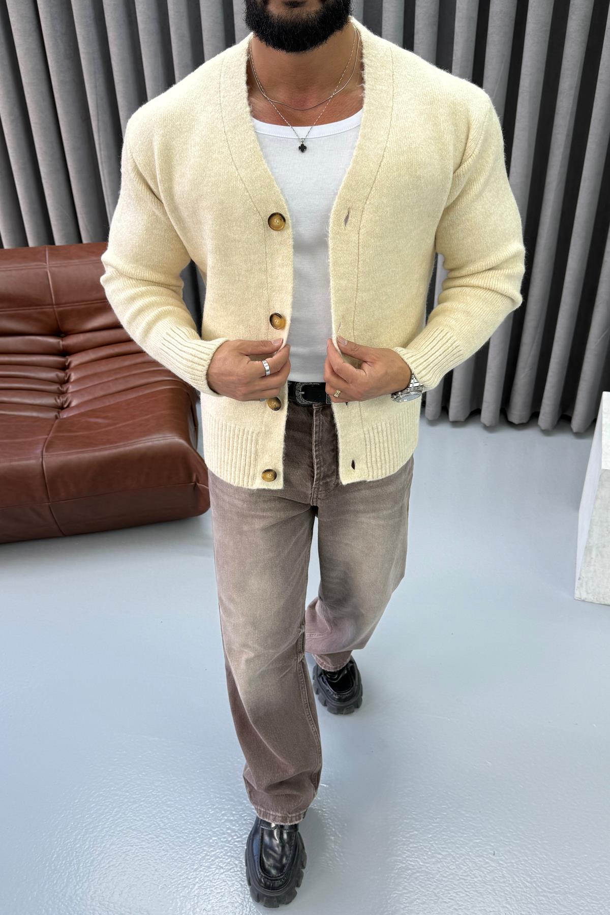 MR KIRÇILLI HIRKA BEJ