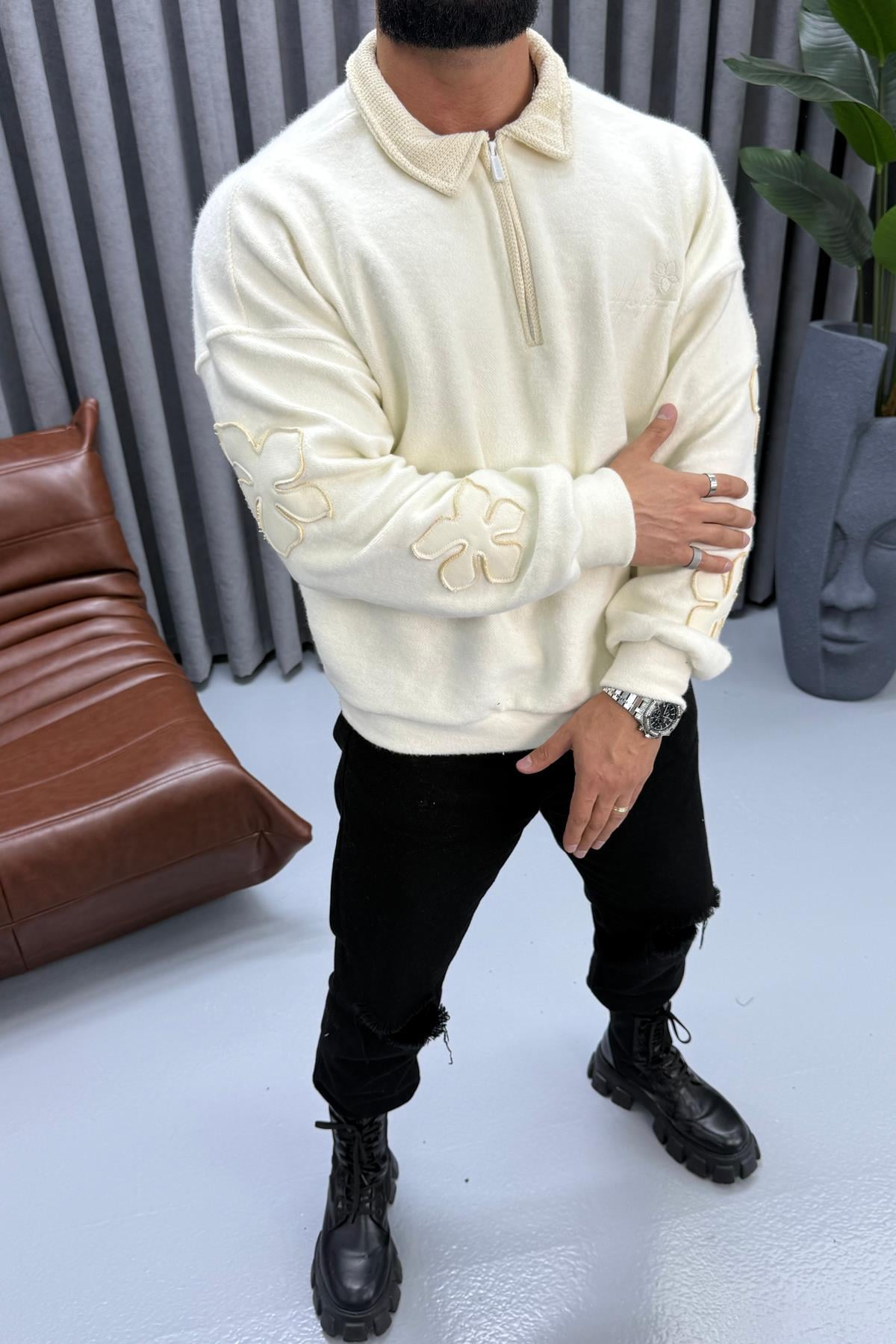 OVERSİZE NAKIŞ DETAYLI FERMUARLI SWEAT KREM
