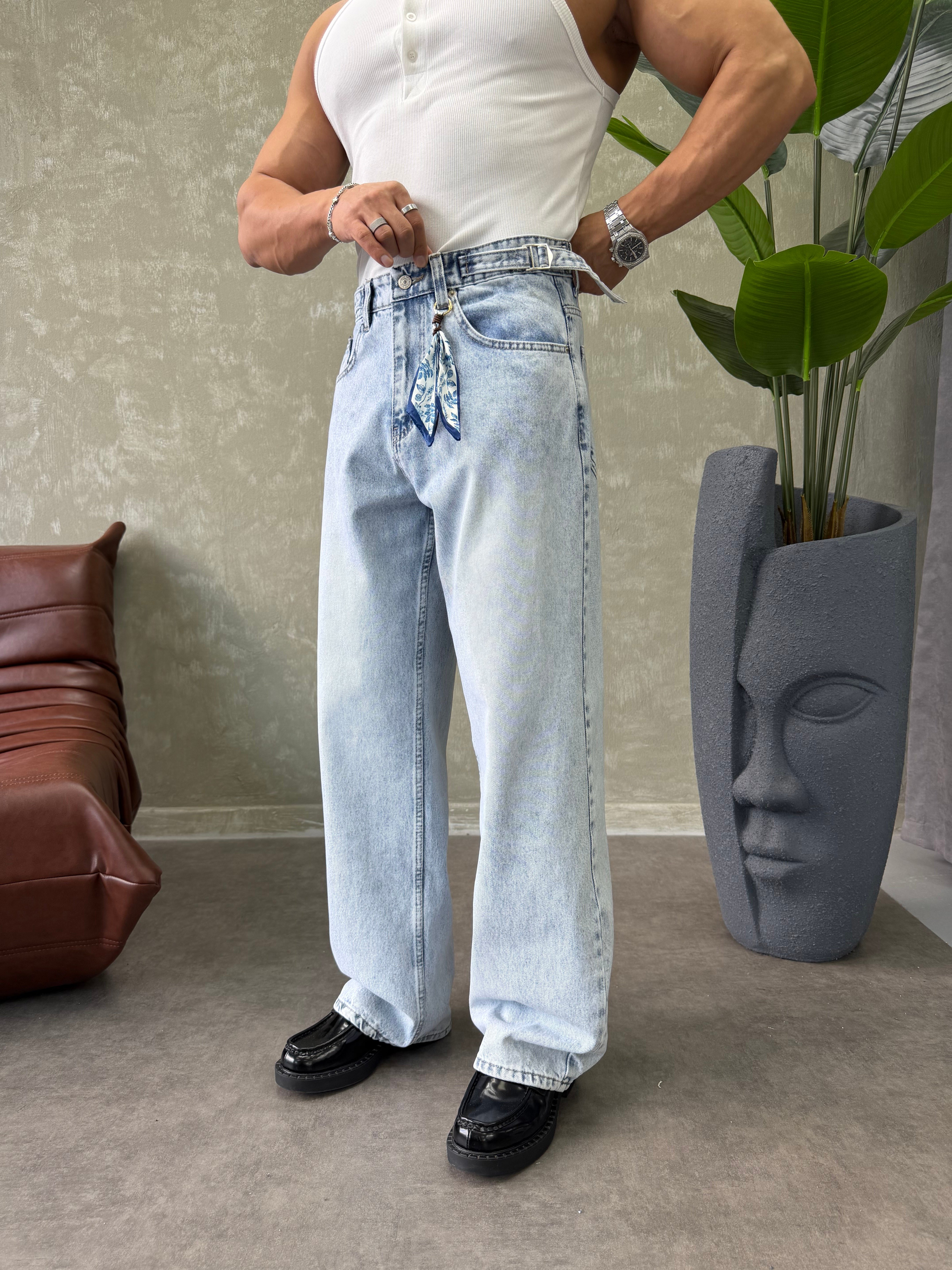TASARIM KEMER DETAYLI BAGGY JEAN BUZ MAVİSİ 