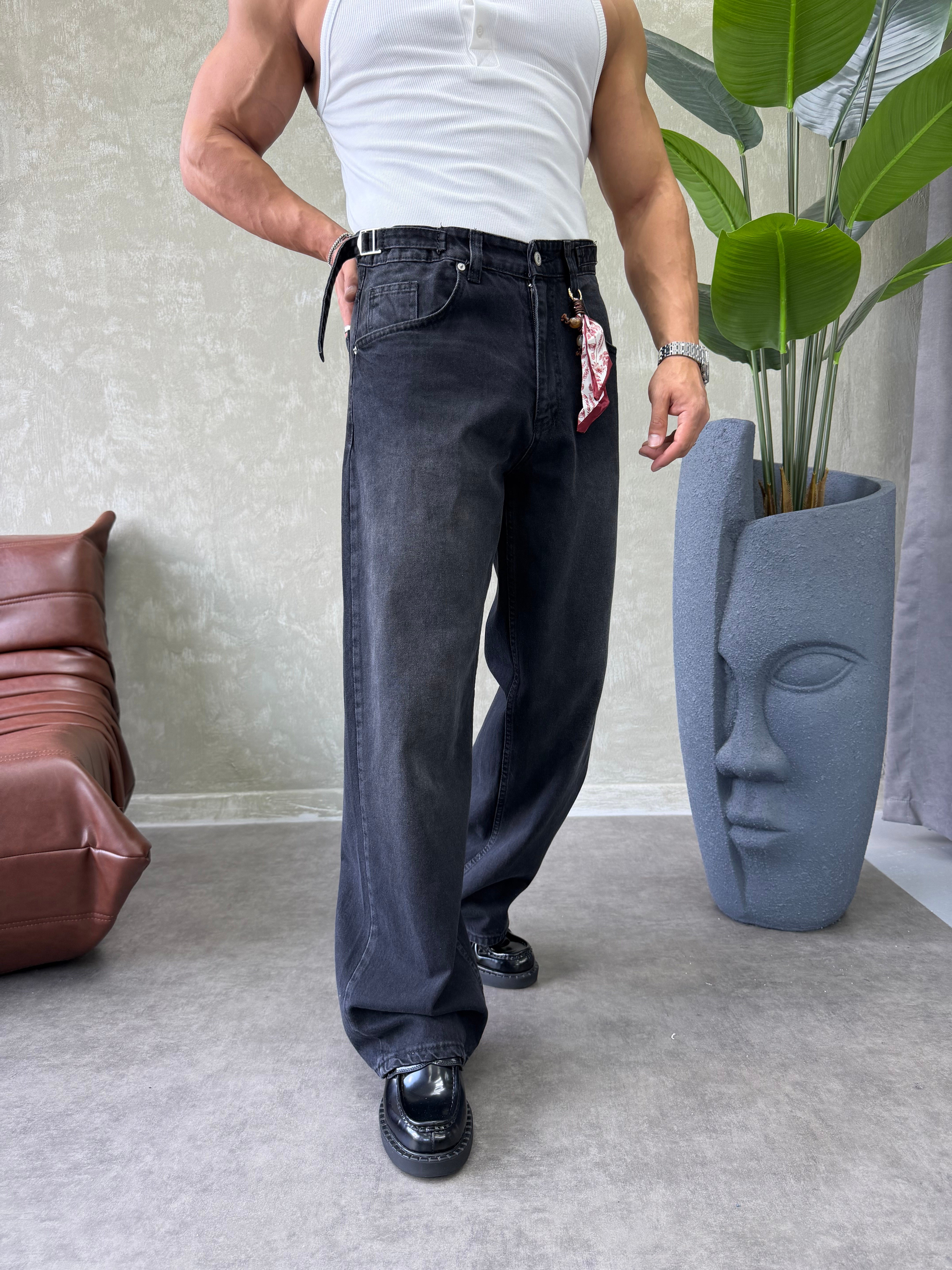 TASARIM KEMER DETAYLI BAGGY JEAN SİYAH