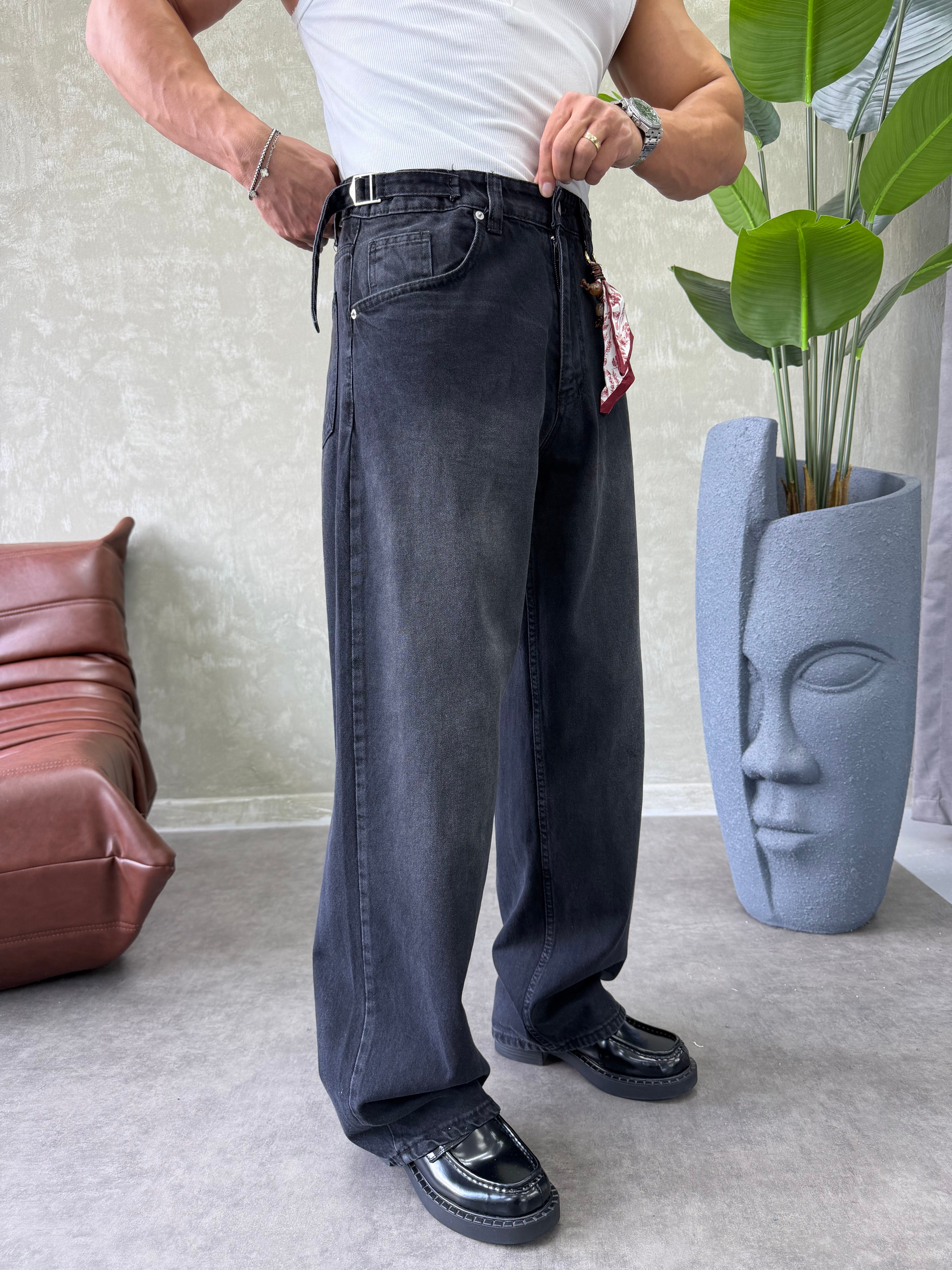 TASARIM KEMER DETAYLI BAGGY JEAN SİYAH