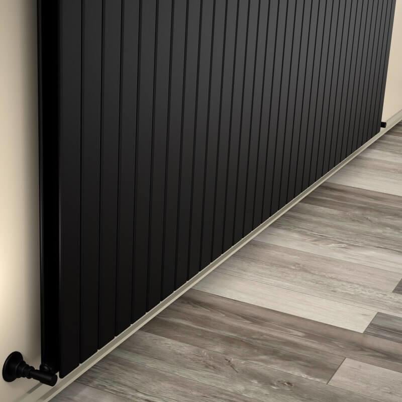 Tip 20V Dekoratif Radyatör 500x2512 Mat Siyah