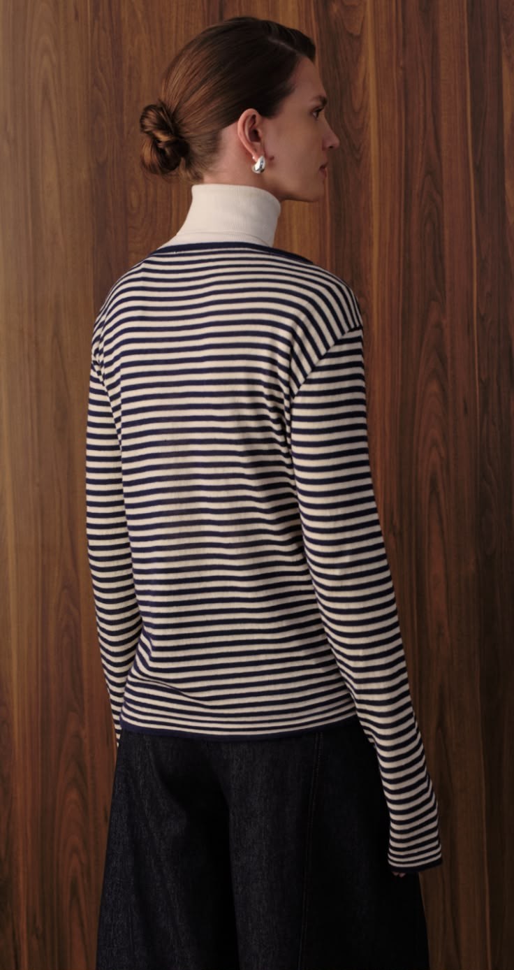 27FW232 YUVARLAK YAKA TRİKO BLUZ Lacivert