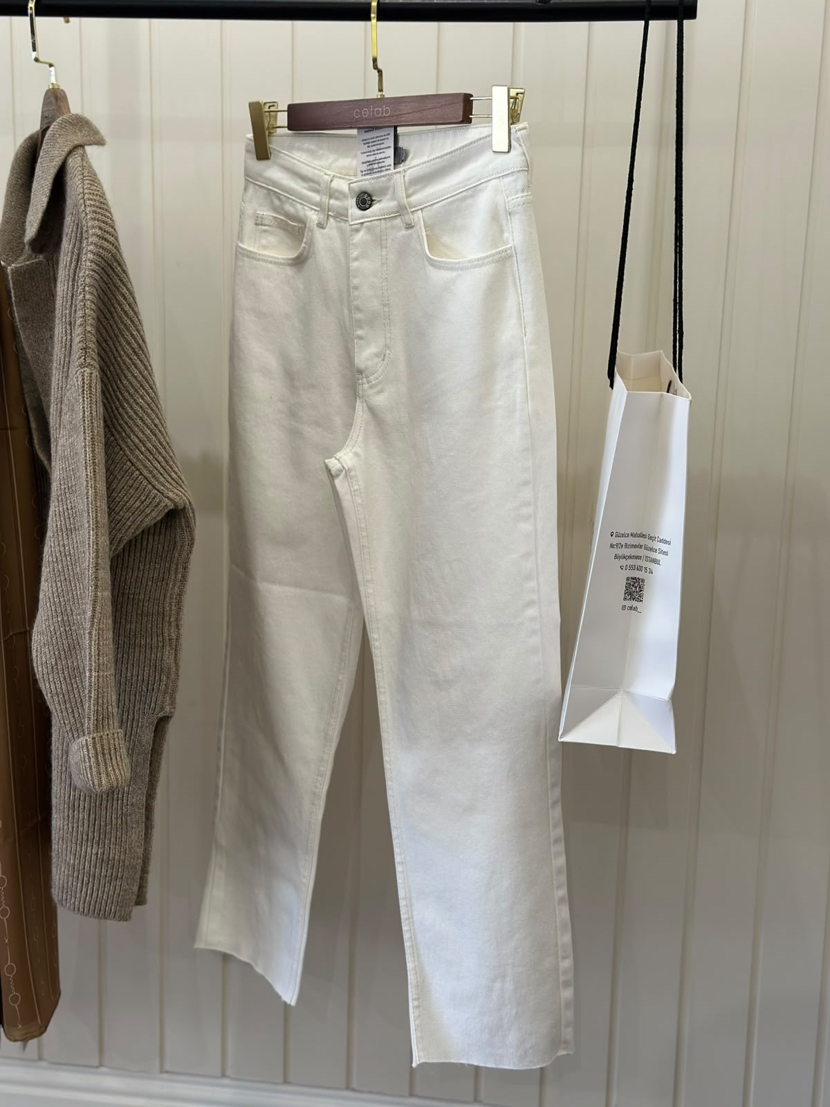 CROP JEAN PANTOLON Ekru