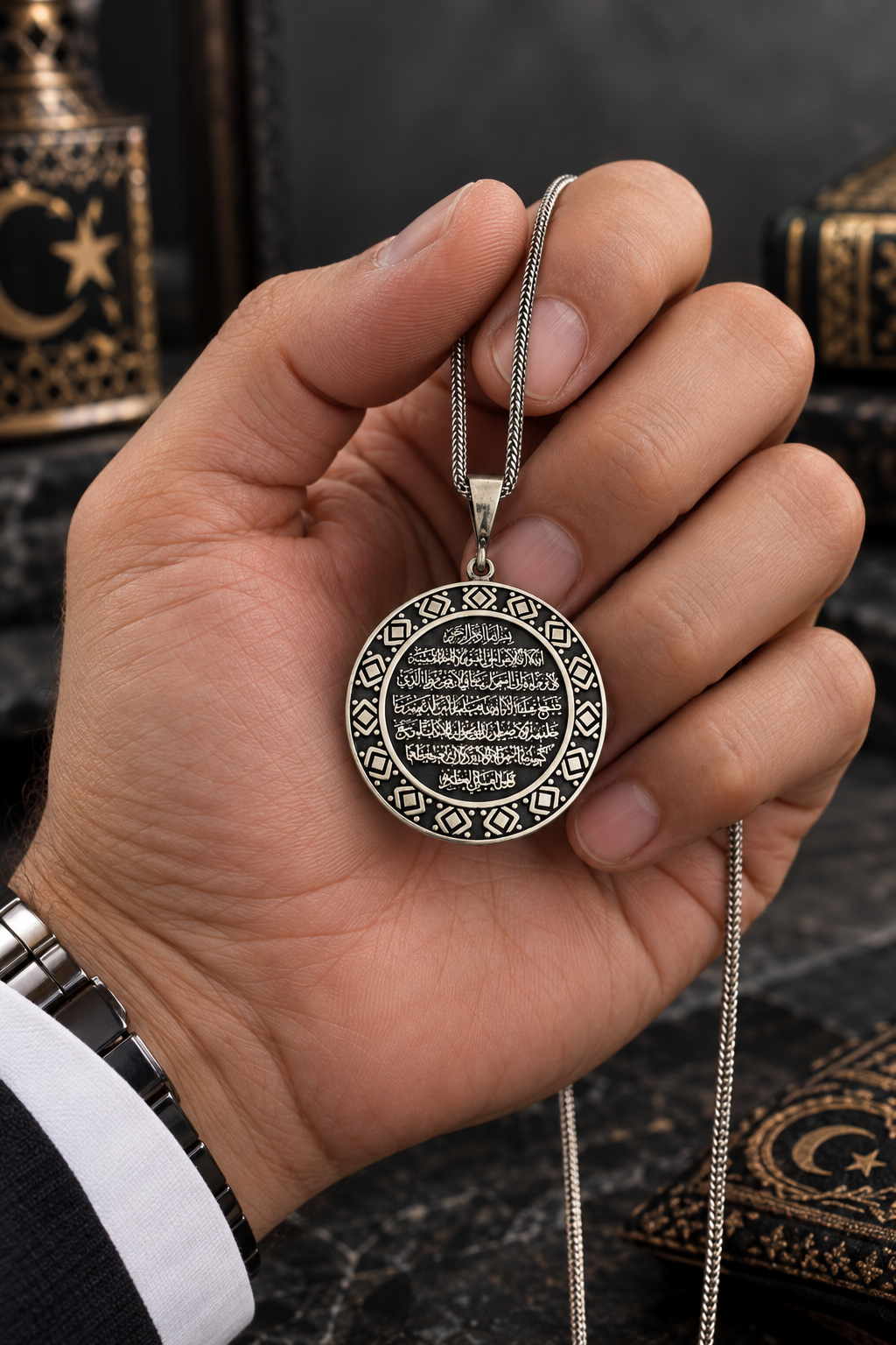 925  AYAR AYETEL KURSİ YAZILI ERKEK GÜMÜŞ KOLYE
