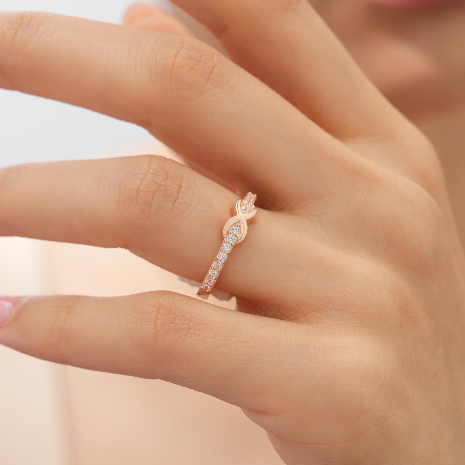 925 AYAR ROSE GOLD KAPLAMA SIRA ZİRKON TAŞLI SONSUZLUK GÜMÜŞ YÜZÜK
