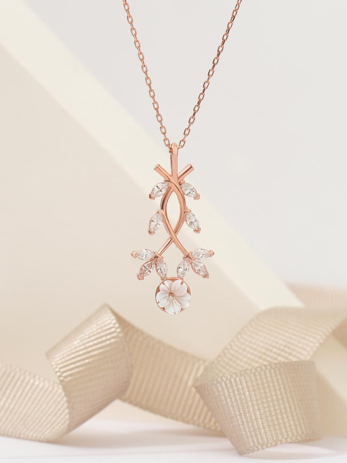 925 AYAR ROSE KAPLAMA MANOLYA ÇİÇEKLİ YAPRAK MODEL İKİLİ GÜMÜŞ SET