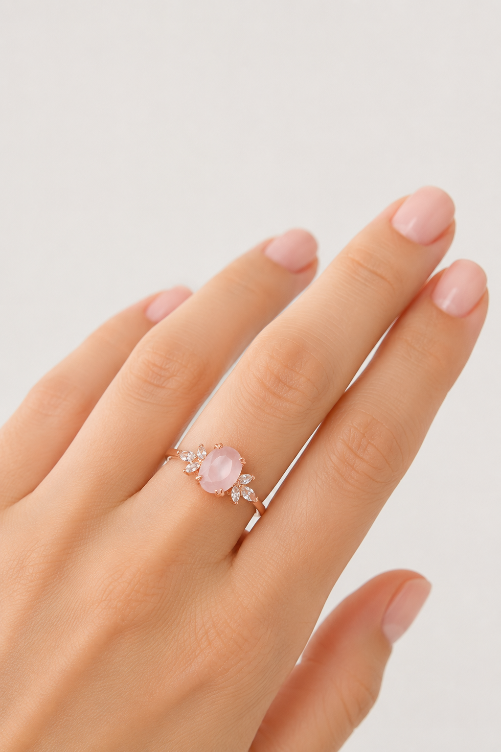 925 AYAR ROSE KAPLAMA OVAL KUVARS TAŞLI GÜMÜŞ YÜZÜK