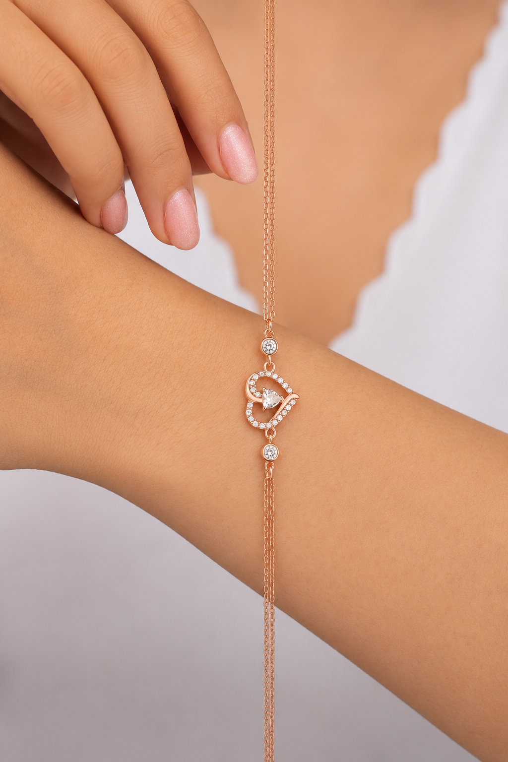 925 AYAR ROSE KAPLAMA ZİRKON TEK TAŞLI KALPLİ GÜMÜŞ BİLEKLİK