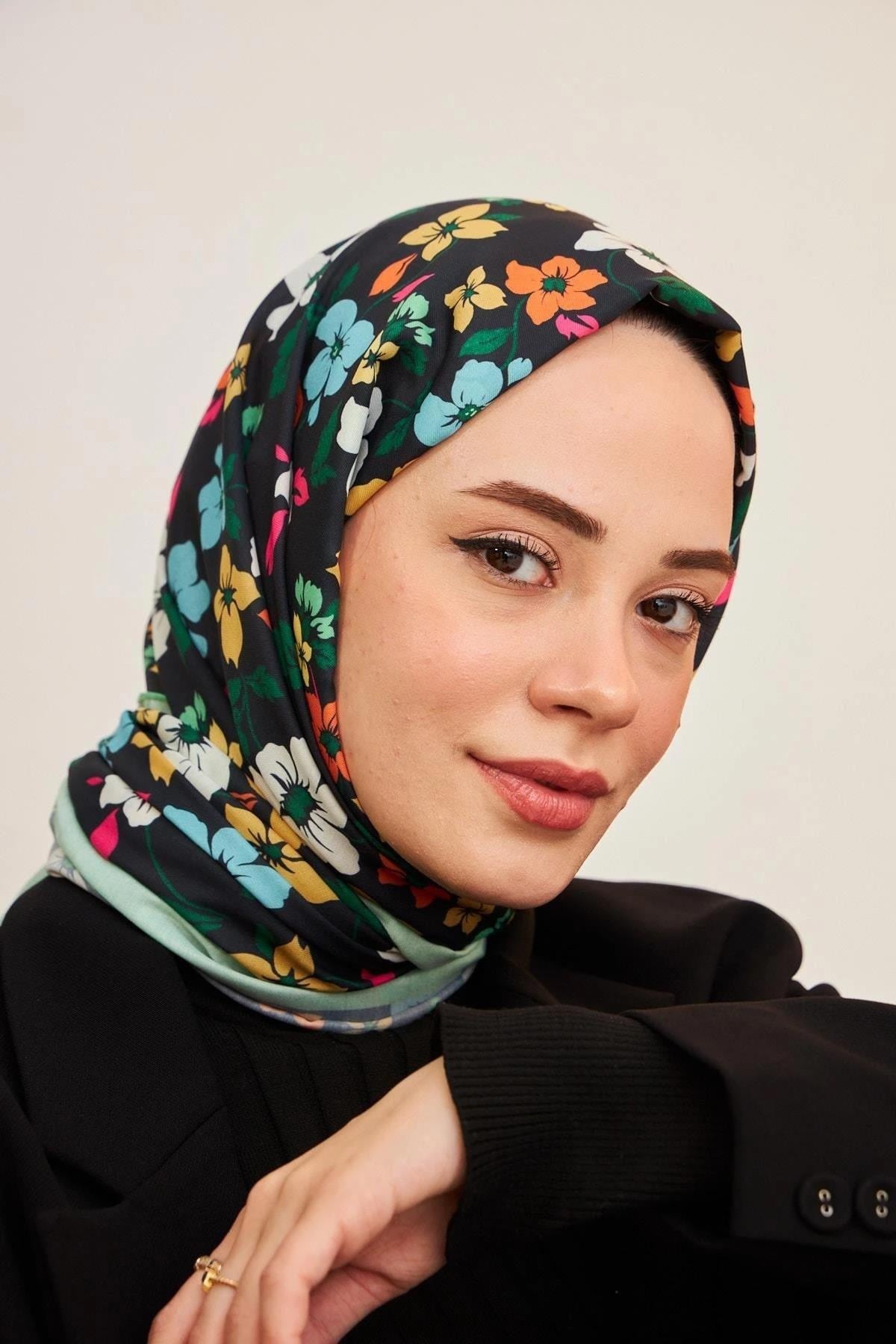 Amelia Desenli Pamuk Şal Siyah Turkuaz 3025-21
