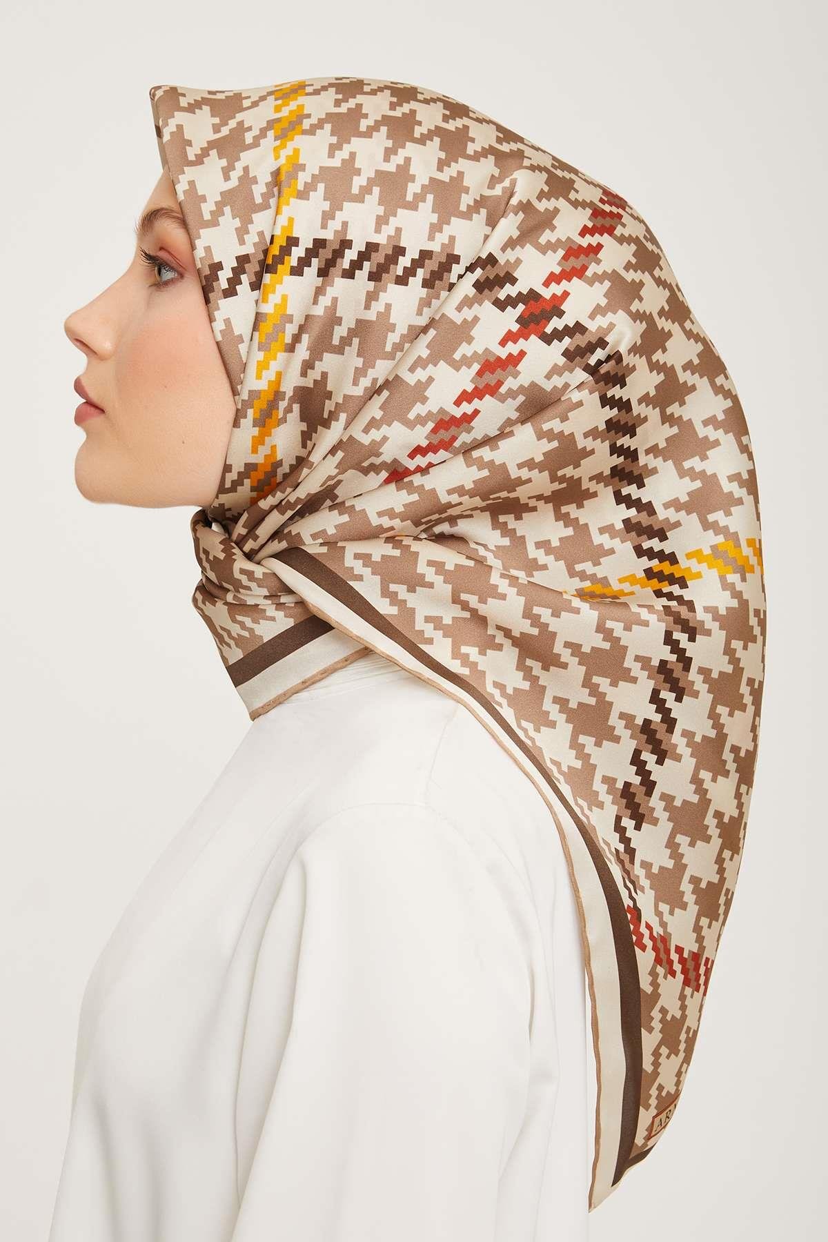 Armine - İpek Eşarp 2023/2024 Sonbahar Kış Twill İpek Turuncu Siyah 9000-32
