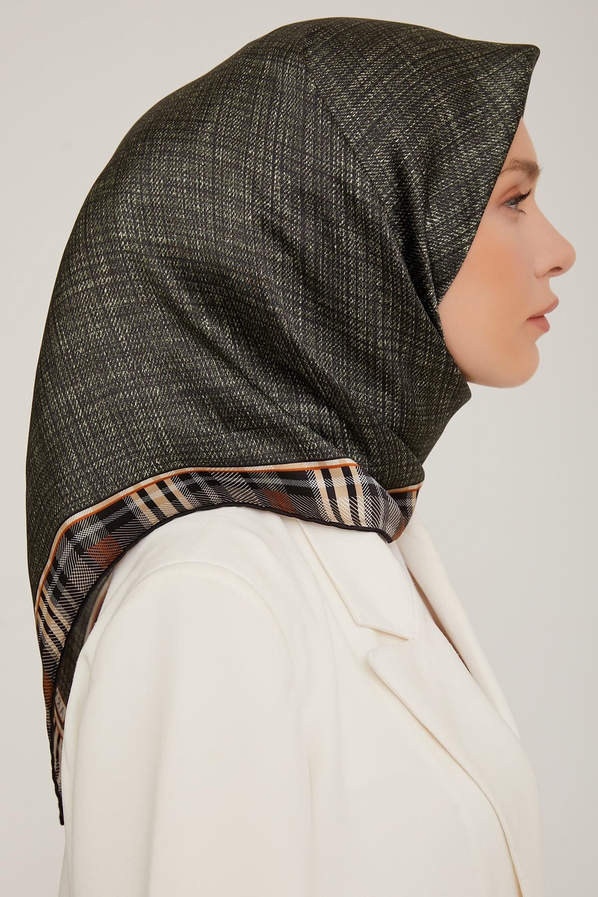 Armine 2022-23 Sonbahar Kış Sezonu Twill İpek Eşarp 8803D02 32