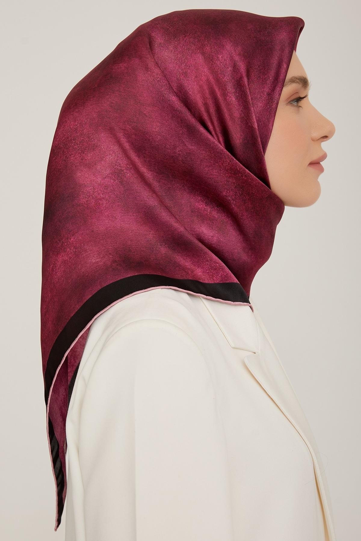 Armine 2022-23 Sonbahar Kış Sezonu Twill İpek Eşarp 8849D02 32