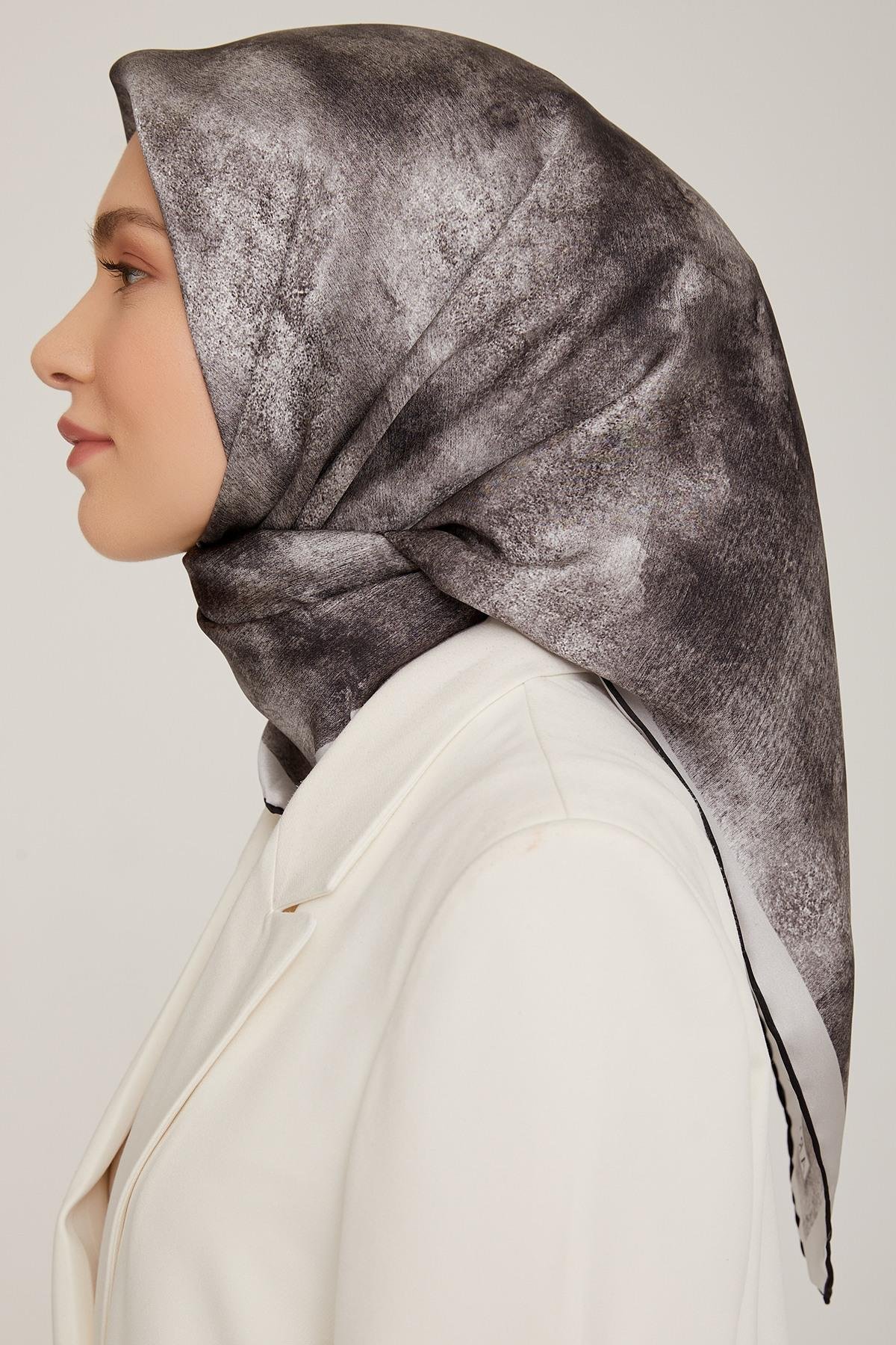 Armine 2022-23 Sonbahar Kış Sezonu Twill İpek Eşarp 8849D02 06