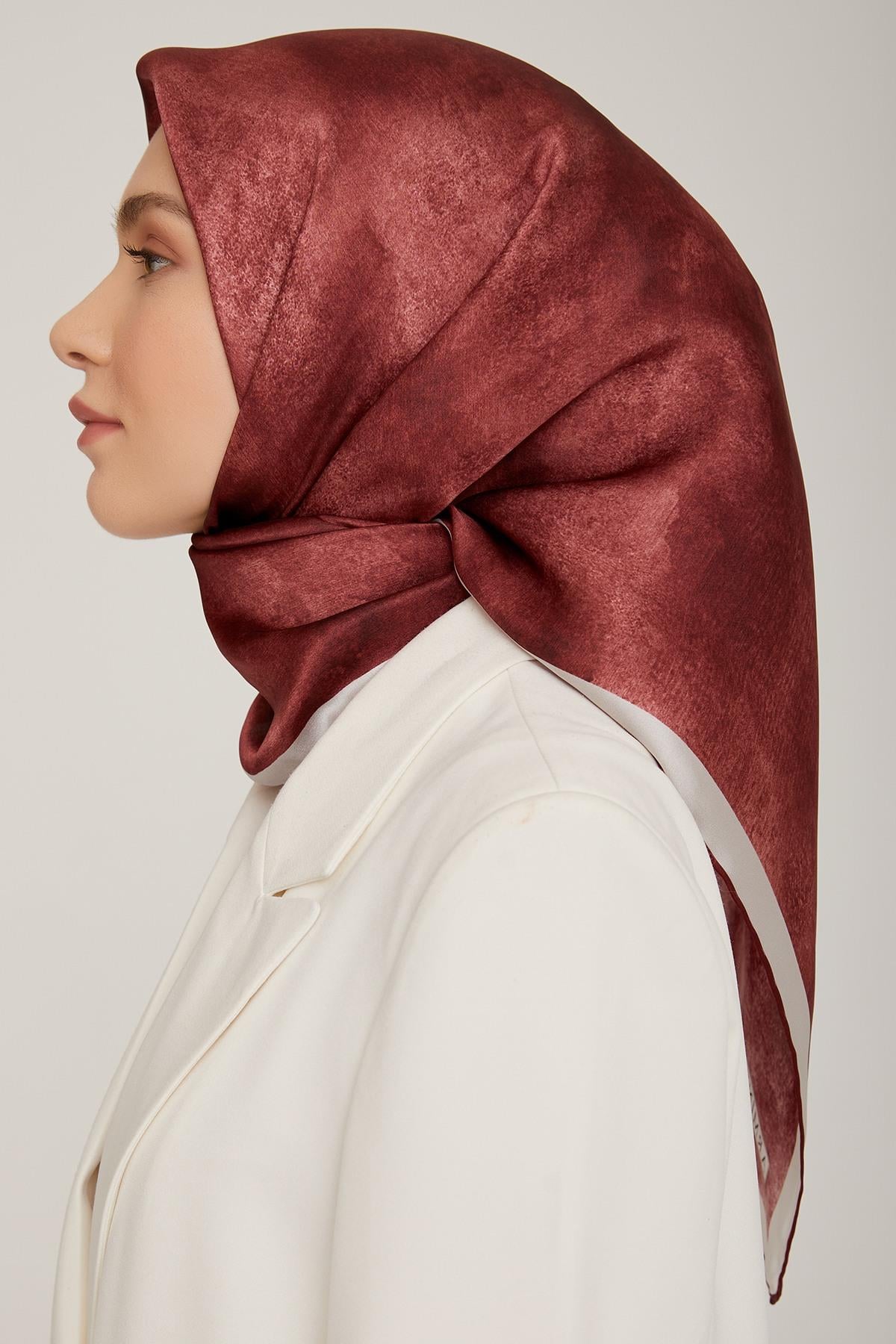 Armine 2022-23 Sonbahar Kış Sezonu Twill İpek Eşarp 8849D02 50