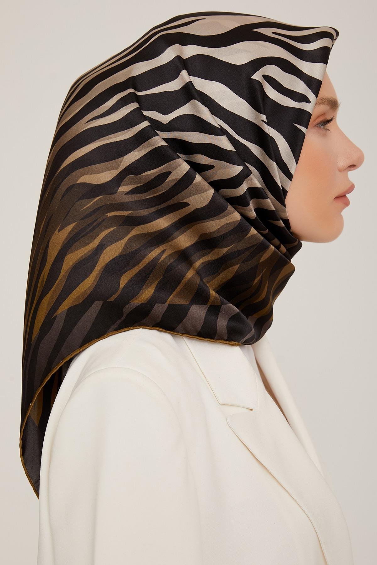 Armine 2022-23 Sonbahar Kış Sezonu Twill İpek Eşarp 8856D02 02