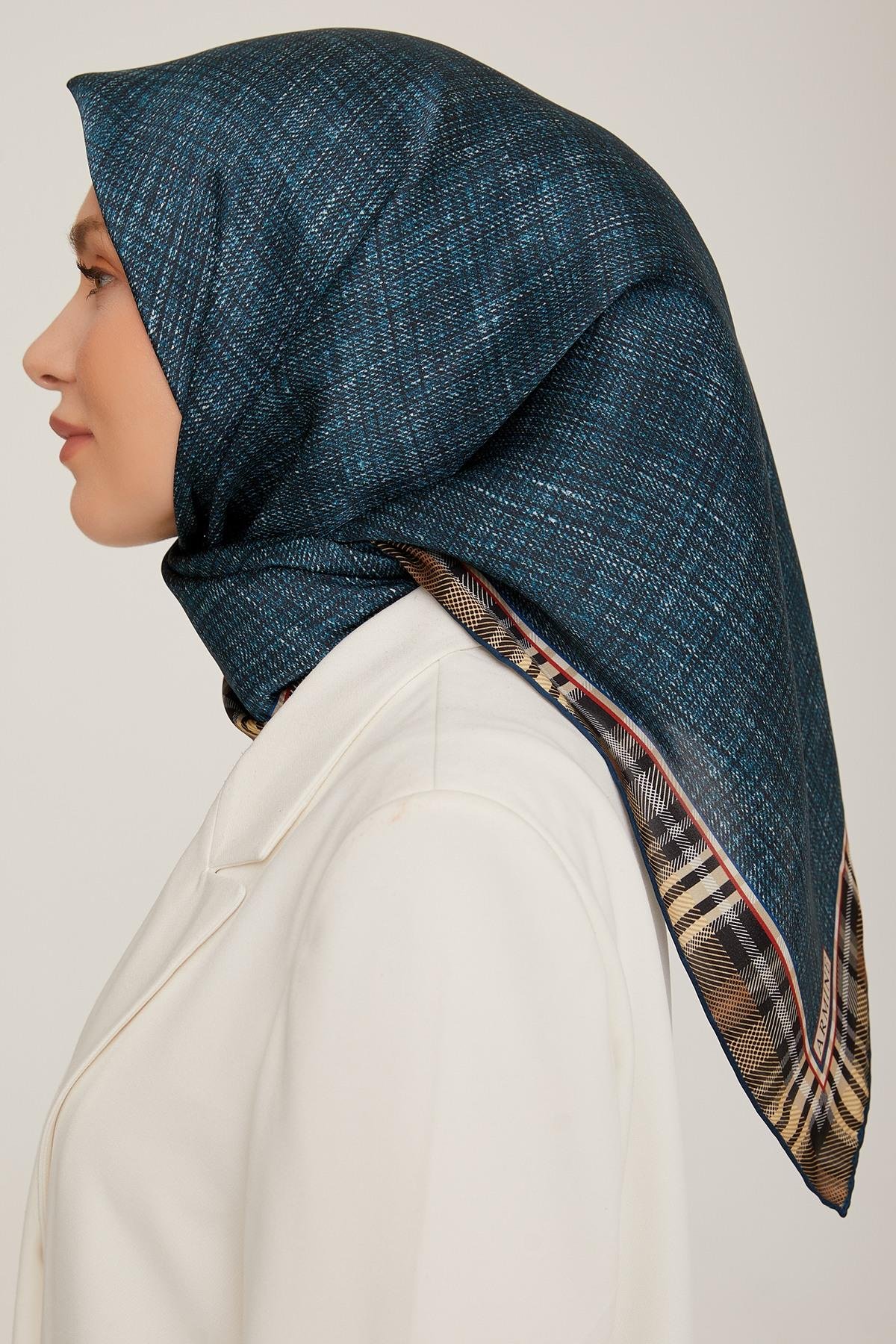 Armine 2022-23 Sonbahar Kış Sezonu Twill İpek Eşarp 8803D02 34