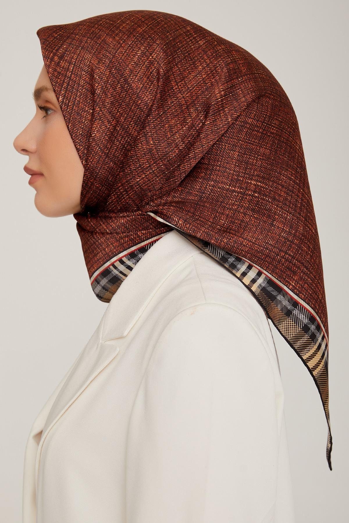 Armine 2022-23 Sonbahar Kış Sezonu Twill İpek Eşarp 8803D02 09