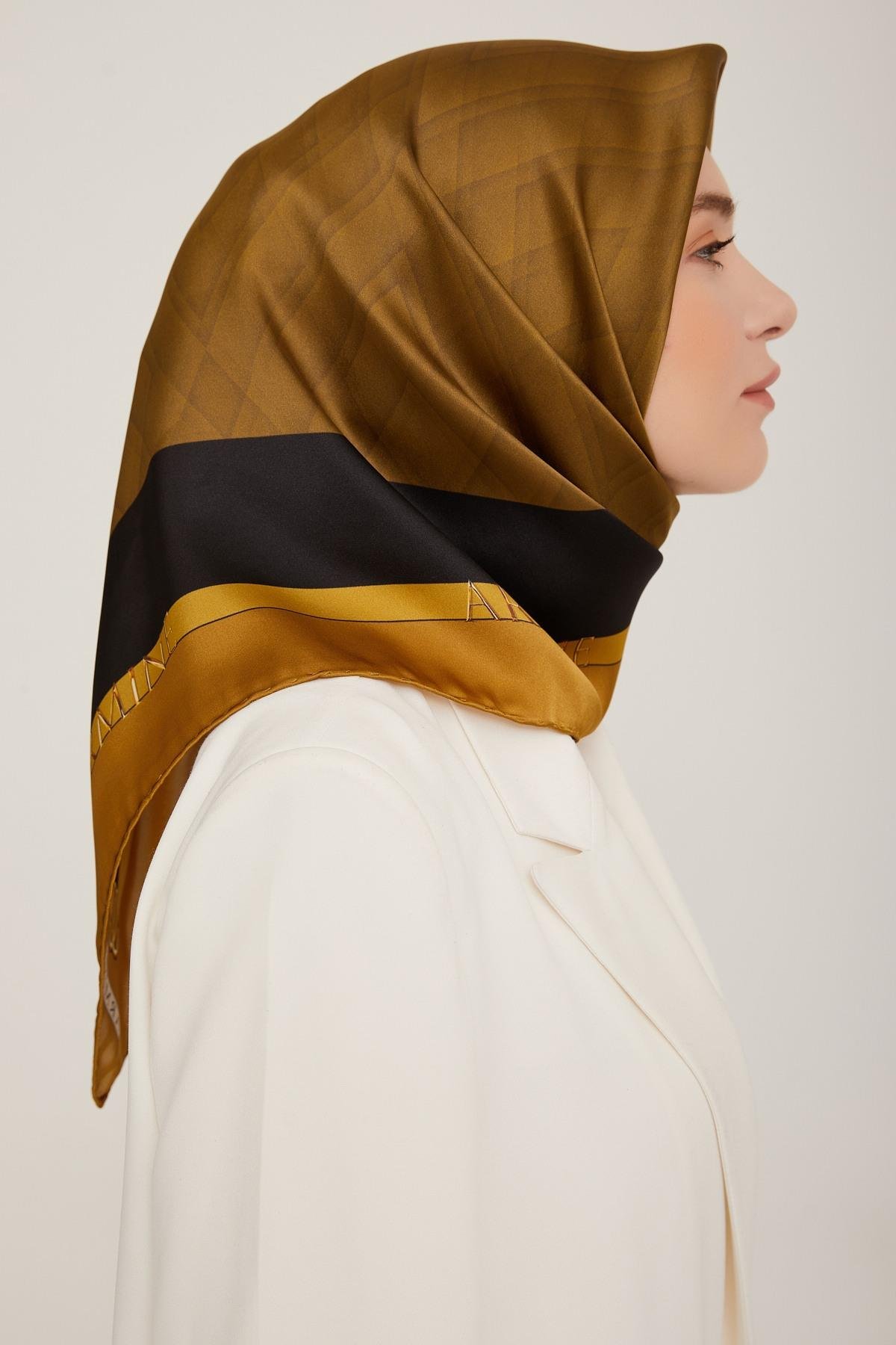 Armine 2022-23 Sonbahar Kış Sezonu Twill İpek Eşarp 8813D02 09