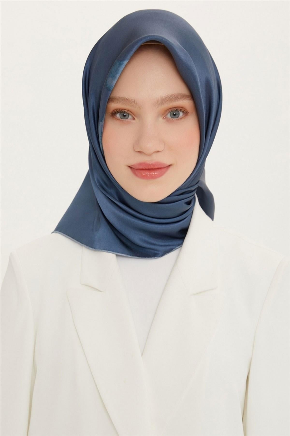 Armine 2022 İlkbahar Yaz Sezonu Twill İpek Eşarp Modelleri 8737D-33