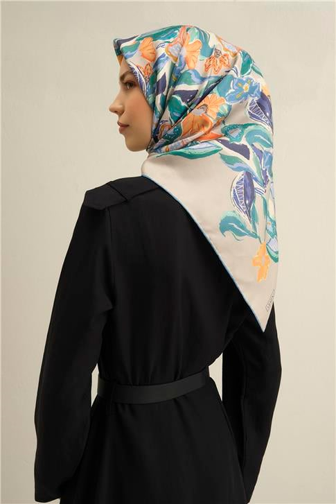 Armine Çiçek Desenli Saf İpek Twill Eşarp 9332D 81