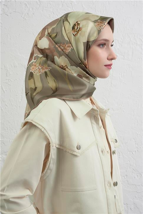 Armine Çiçek Desenli Saf İpek Twill Eşarp 9414D 81