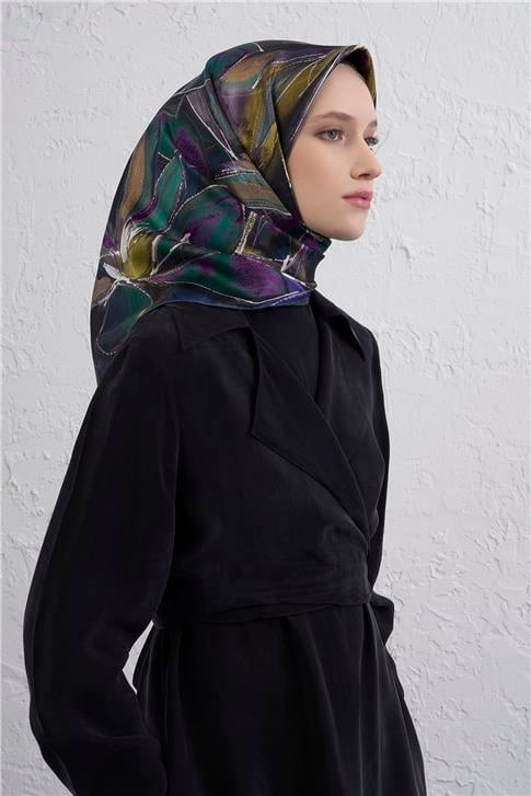 Armine Çiçek Desenli Saf İpek Twill Eşarp 9406D 84
