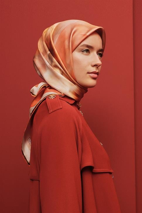 Armine Çiçek Desenli Saf İpek Twill Eşarp 9310D 33