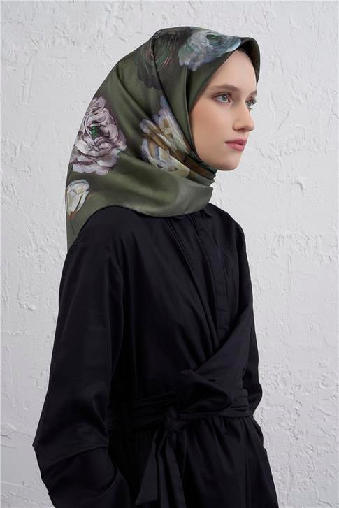 Armine Çiçek Desenli Saf İpek Twill Eşarp 9419D 50