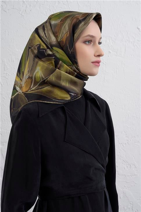 Armine Çiçek Desenli Saf İpek Twill Eşarp 9406D 05