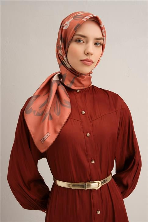 Armine Çiçek Desenli Saf İpek Twill Eşarp 9322D 55