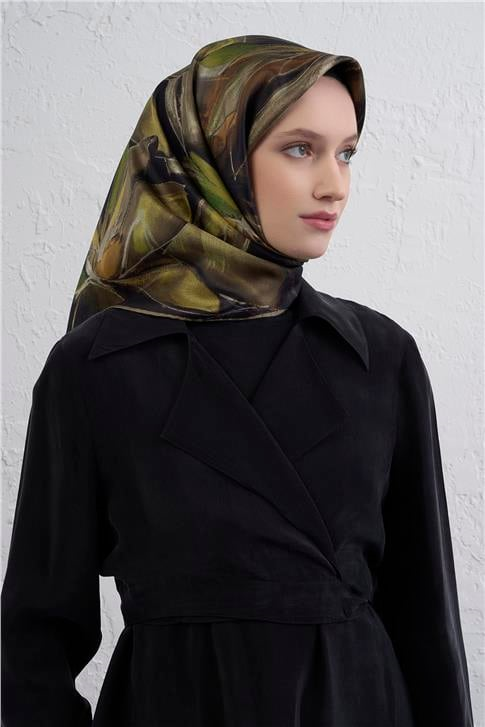 Armine Çiçek Desenli Saf İpek Twill Eşarp 9406D 05