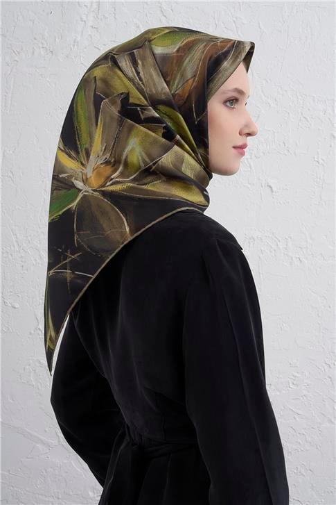 Armine Çiçek Desenli Saf İpek Twill Eşarp 9406D 05