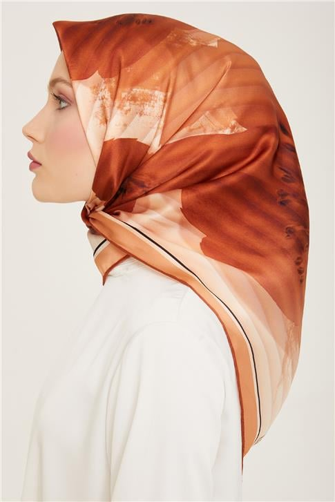Armine Çiçek Desenli Sura İpek Eşarp 24Ya9100 34 01