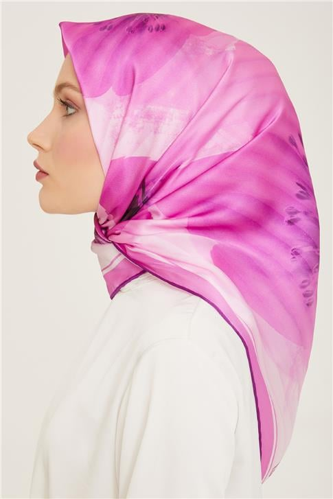 Armine Çiçek Desenli Sura İpek Eşarp 24Ya9100 34 04