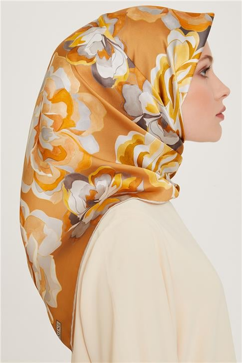 Armine Çiçek Desenli Sura Saf İpek Eşarp 9234D 01 81