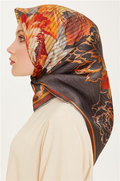 Armine Çiçek Desenli Sura Saf İpek Eşarp 9220D 82