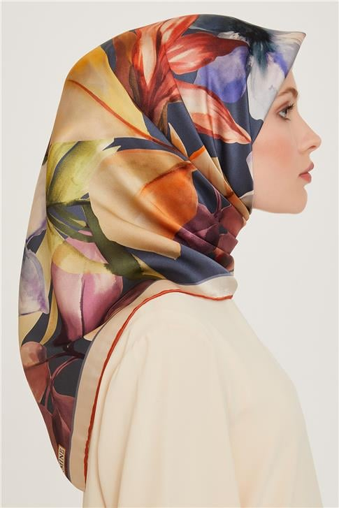 Armine Çiçek Desenli Sura Saf İpek Eşarp 9205D 84 05