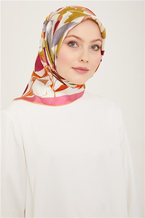 Armine Çiçek Desenli Twill İpek Eşarp 24Ya9153 52 52