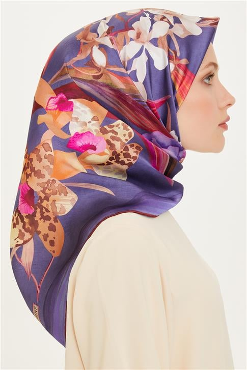 Armine Çiçek Desenli Twill Saf İpek Eşarp 9215D 34 54