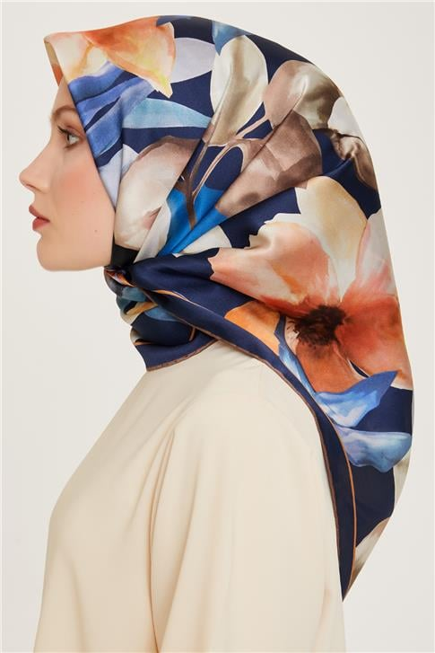 Armine Çiçek Desenli Twill Saf İpek Eşarp 9205D 84