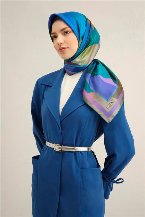Armine Geometrik Desenli Saf İpek Twill Eşarp 9331D 81
