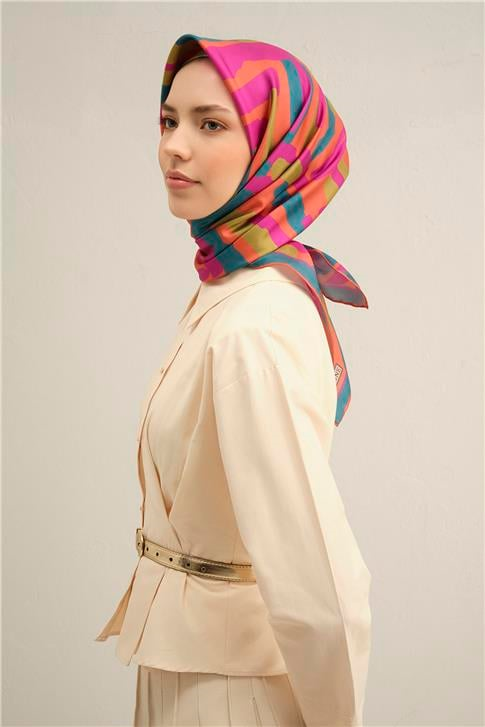 Armine Geometrik Desenli Saf İpek Twill Eşarp 9303D 56