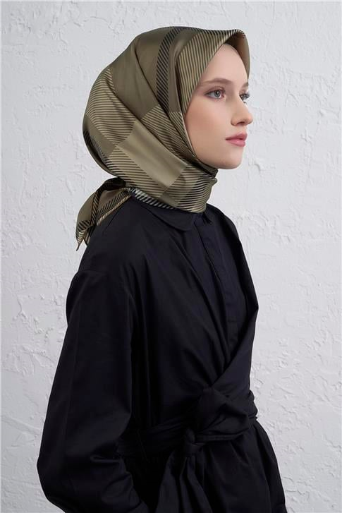 Armine Geometrik Desenli Saf İpek Twill Eşarp 9418D 34