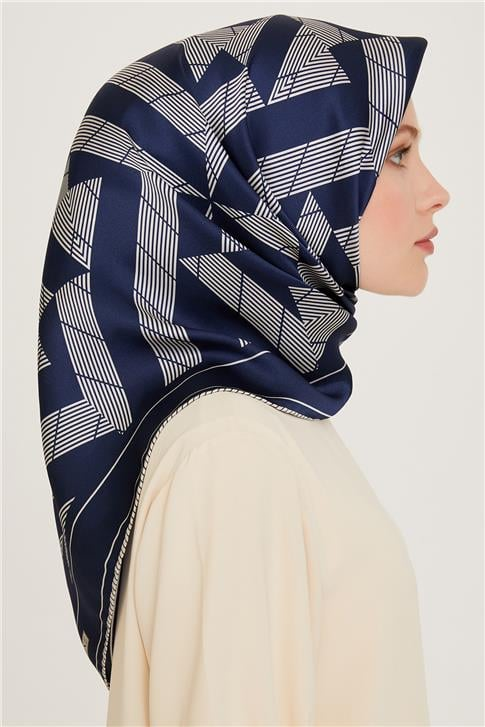 Armine Geometrik Desenli Sura Saf İpek Eşarp 9255D 82