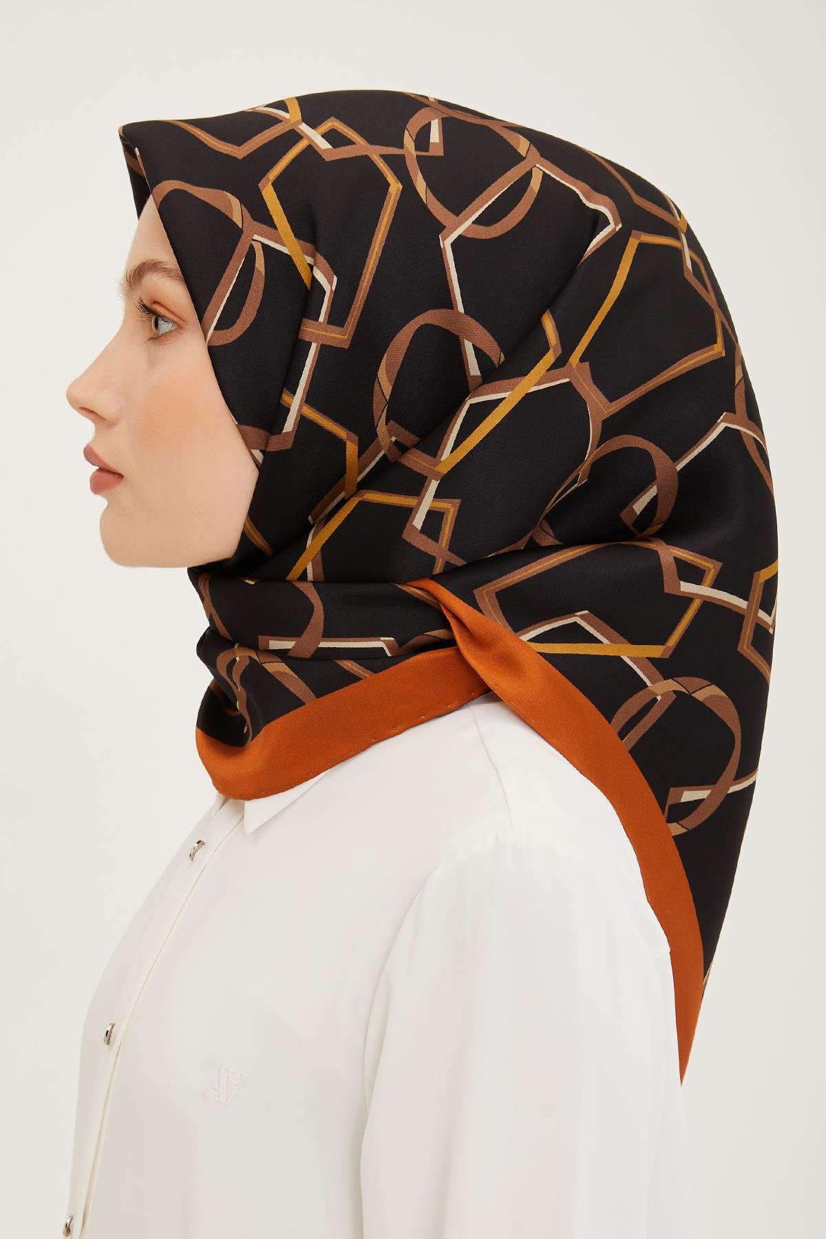 Armine İpek Eşarp 2023/24 İlkbahar Yaz Sezonu 8916D02 32 - Twill (Tivil) İpek