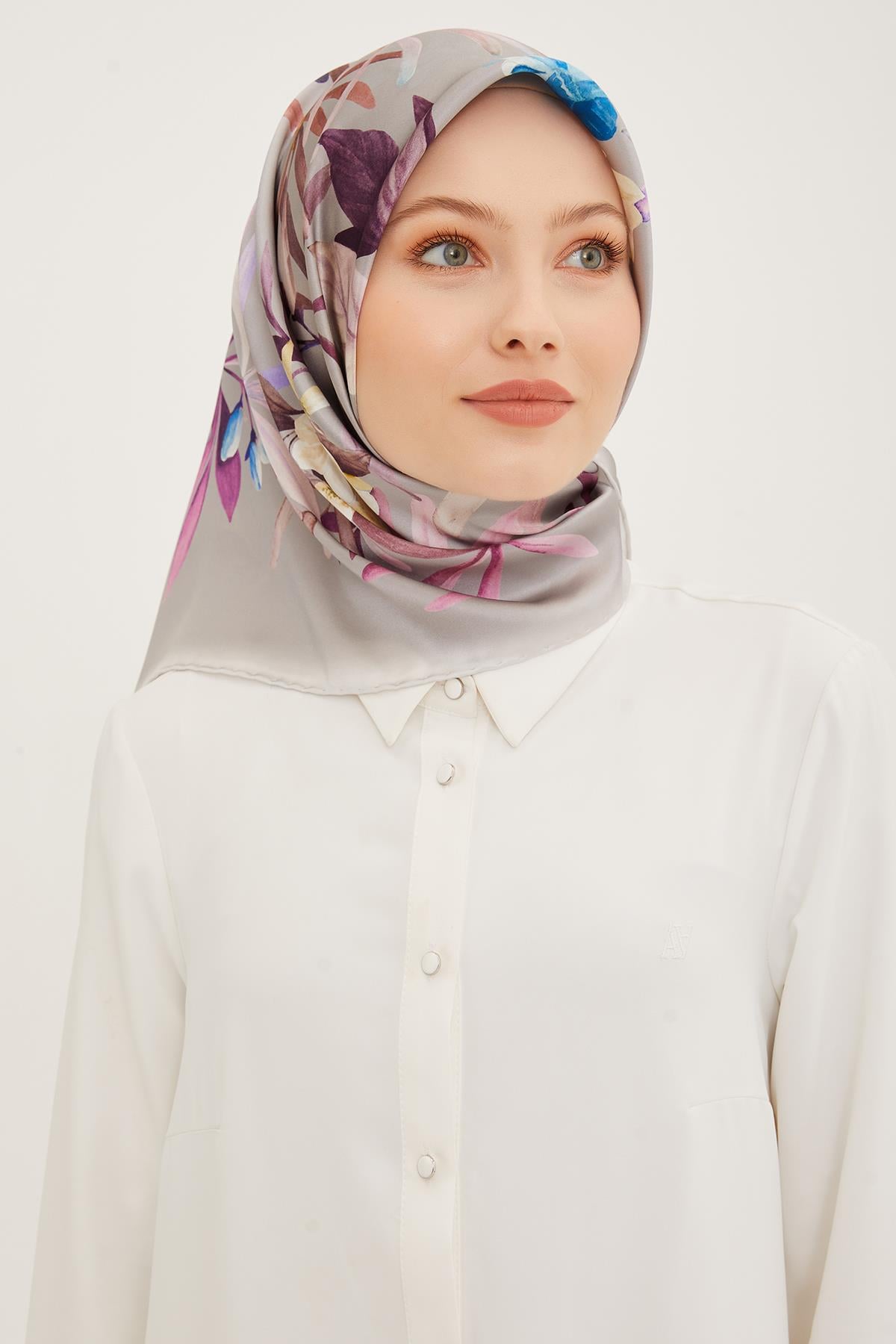 Armine İpek Eşarp 2023/24 İlkbahar Yaz Sezonu 8941D02 35 - Twill (Tivil) İpek